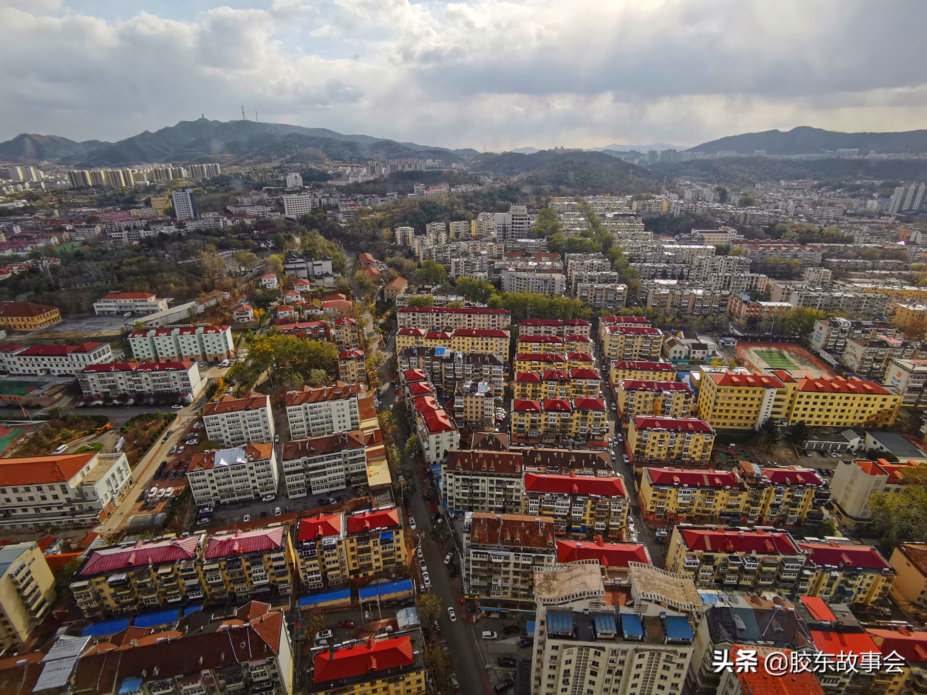 俯视烟台莱山区,烟台芝罘区俯瞰图