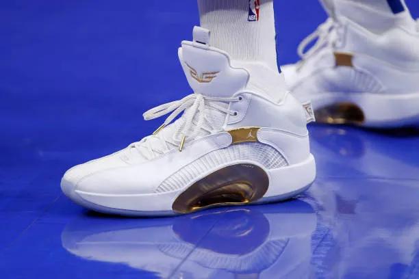 nba球员上脚安踏合集,nba球员上脚的球鞋欧文