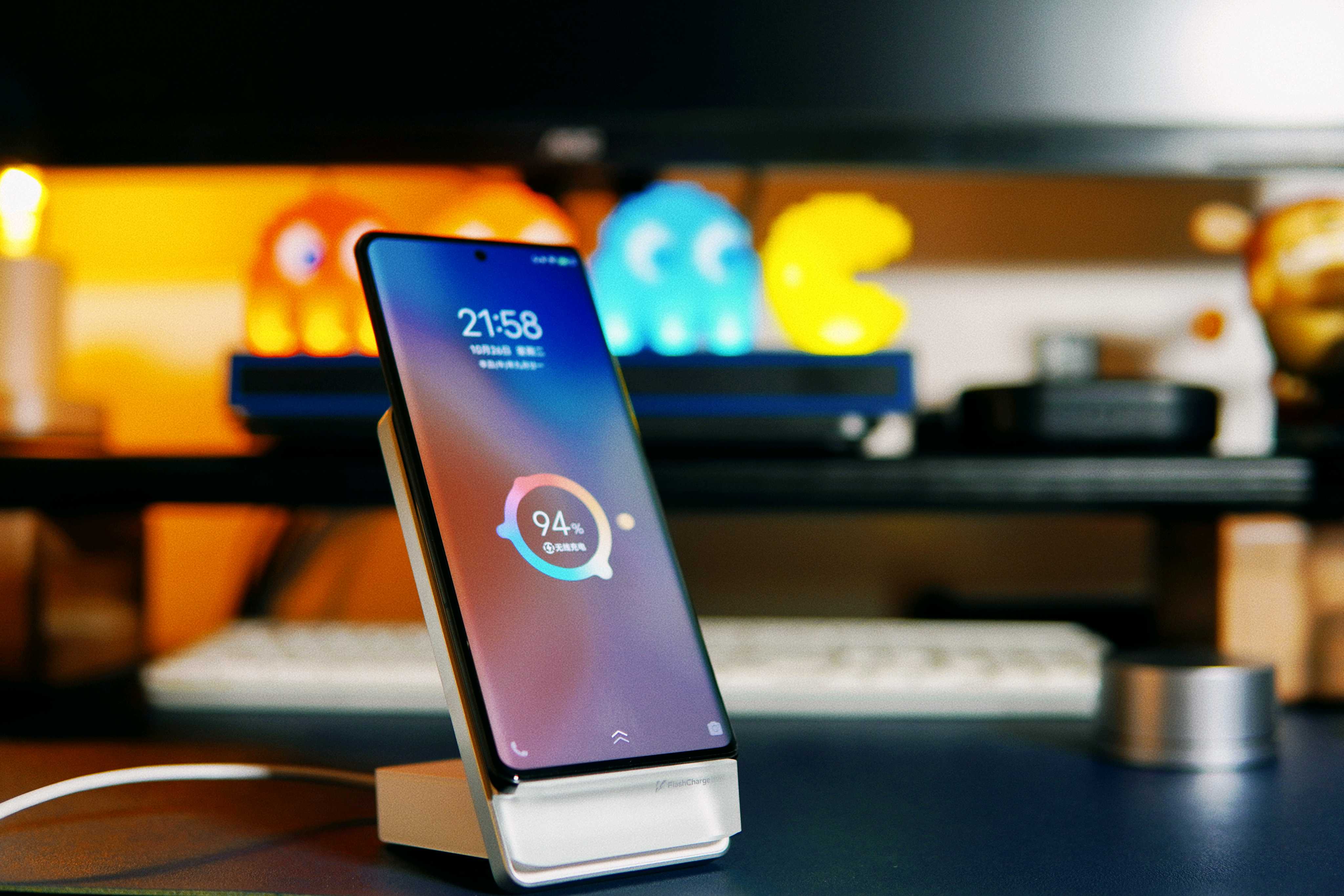 vivo60w无线超快闪充,vivo50w无线充测评