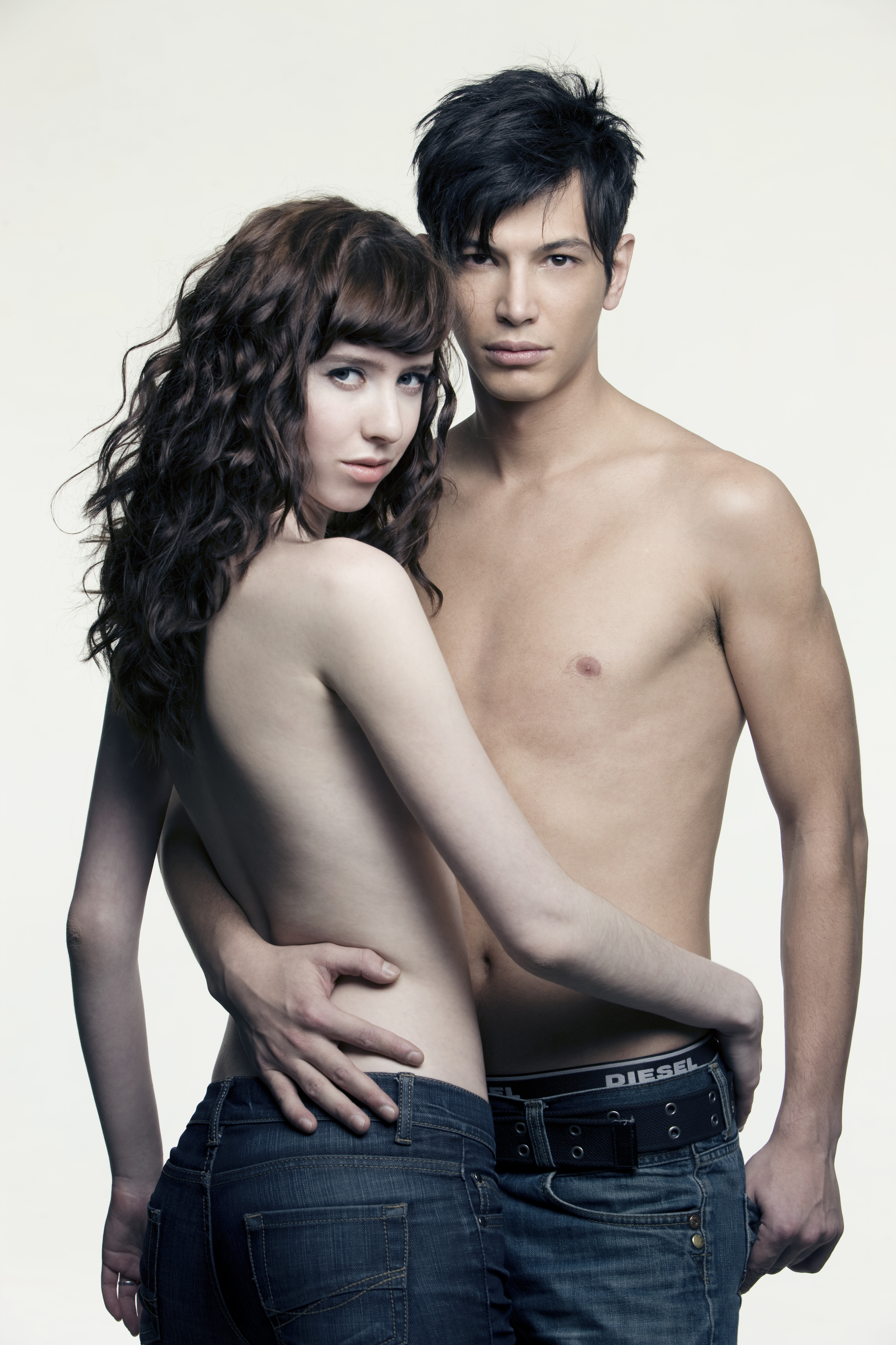 洗发水买无硅油的还是含硅油的,无硅油洗发水好还是有硅油的好