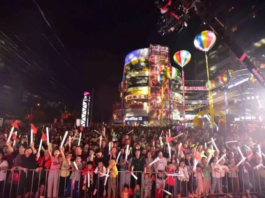 凤凰国际高端住宅区,2025年凤凰新城