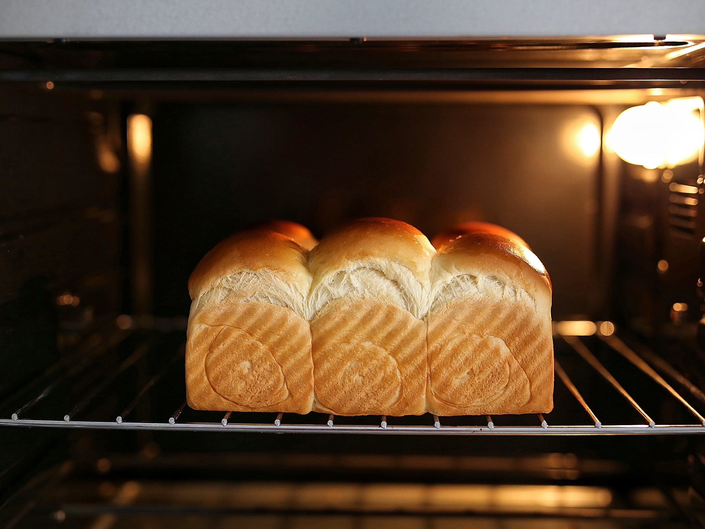 自制吐司怎么样不粘模具,自制吐司怎样不干