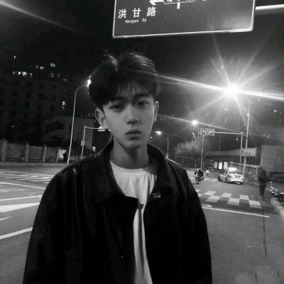 失落绝望到极致的男生头像,伤感头像男生孤独绝望颓废落泪