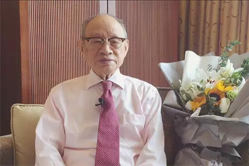 在癌症晚期仍然科学研究的院士,这位院士