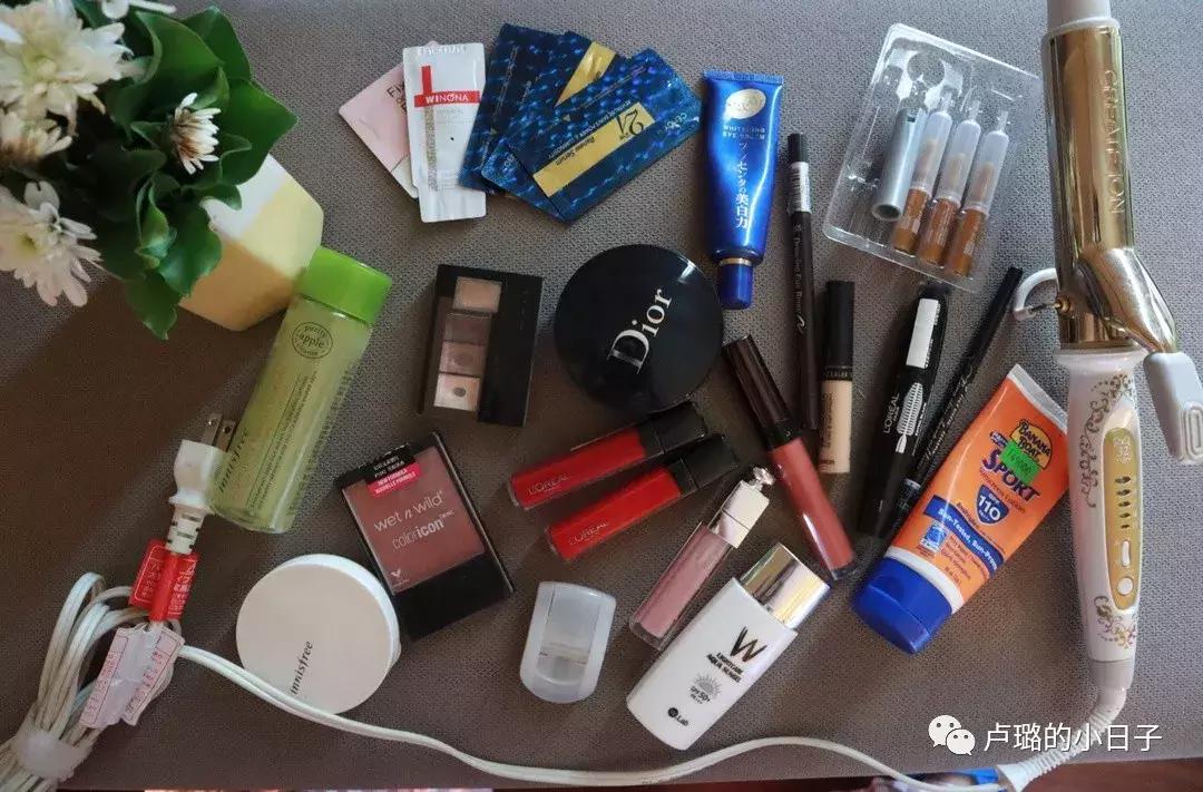 出门便携式化妆包软包中号,旅行化妆包大公开