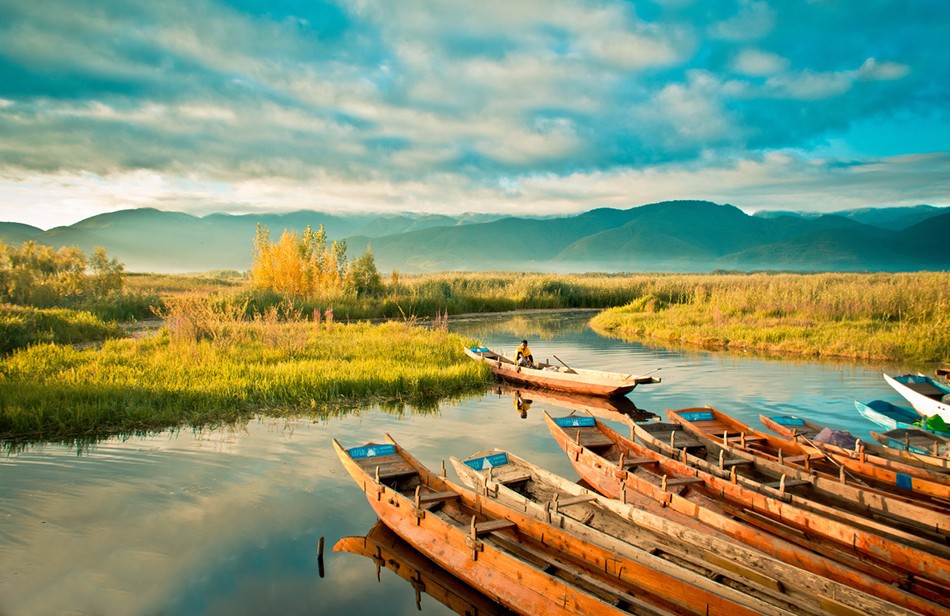 丽江机场到泸沽湖大巴时刻表,去丽江泸沽湖旅游线路攻略
