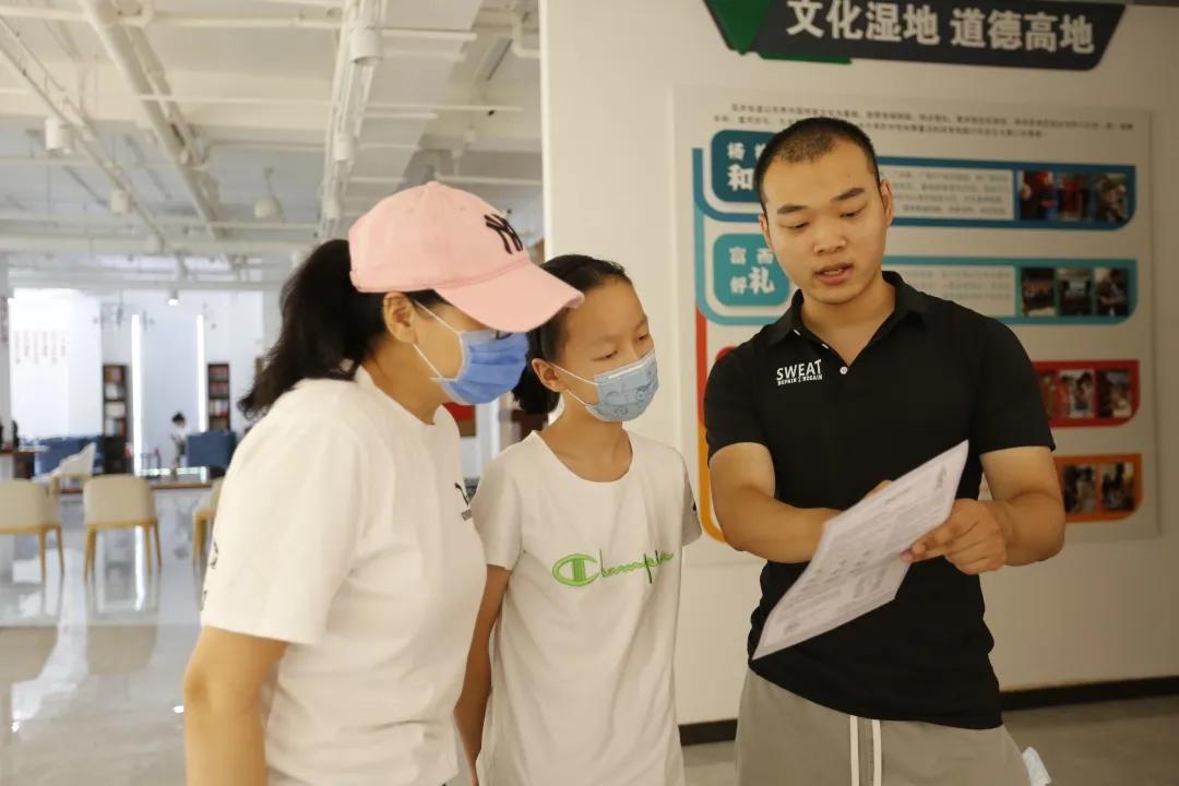 留学生的暑假生活,留学生暑期生活