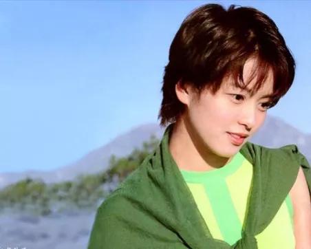 梁咏琪的感情史,香港玉女偶像梁咏琪