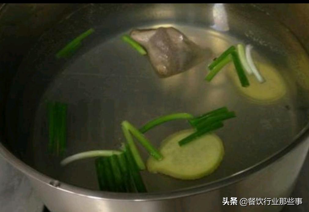 盐水鸭用什么鸭子做比较合适,盐水鸭真材实料才能做出好味道