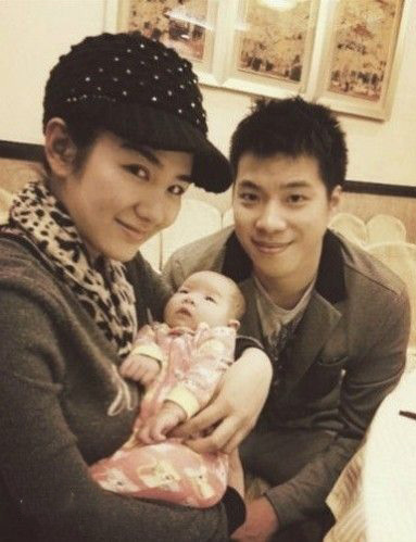 黄奕为什么会陷入低谷,黄奕跌入低谷