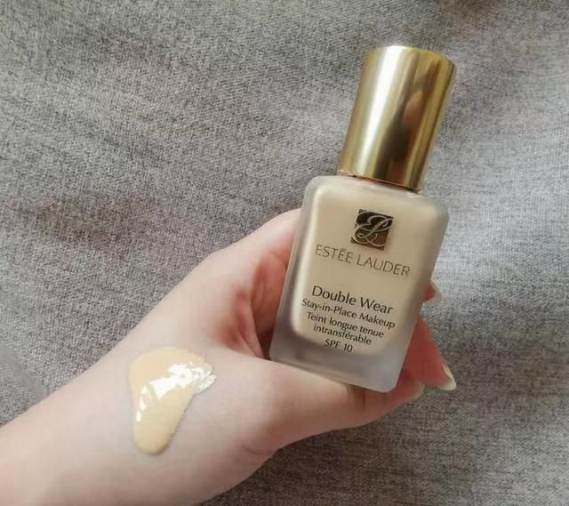 测评五块钱粉底液,测评5.9元粉底液