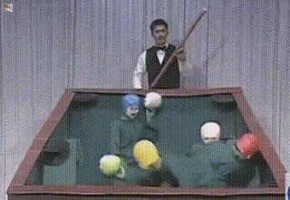 “我在垃圾堆里,守着他自杀前的遗物。”