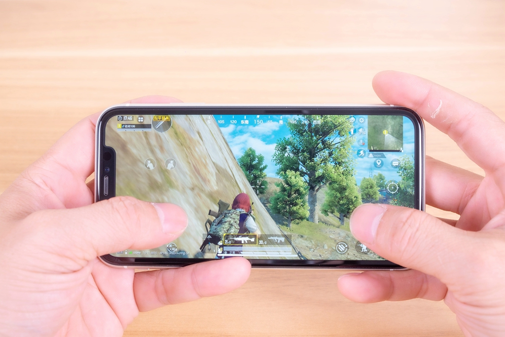 飞智银镜,专为玩游戏设计的手机推荐