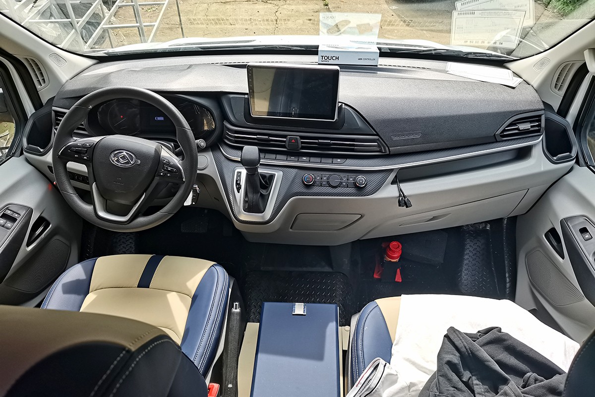 大通v90房车19万,大通v90房车28万