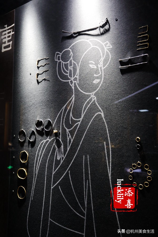 镇江美食三茅宫地锅鸡,镇江美食推荐锅盖面