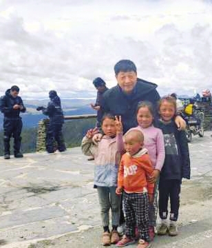 扶危济困乐于助人──记区人大代表、聚鑫实业公司董事长王金刚