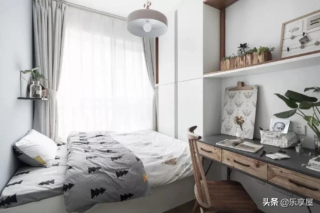 花2000多块钱租了一栋别墅,花了2500元租了个小别墅