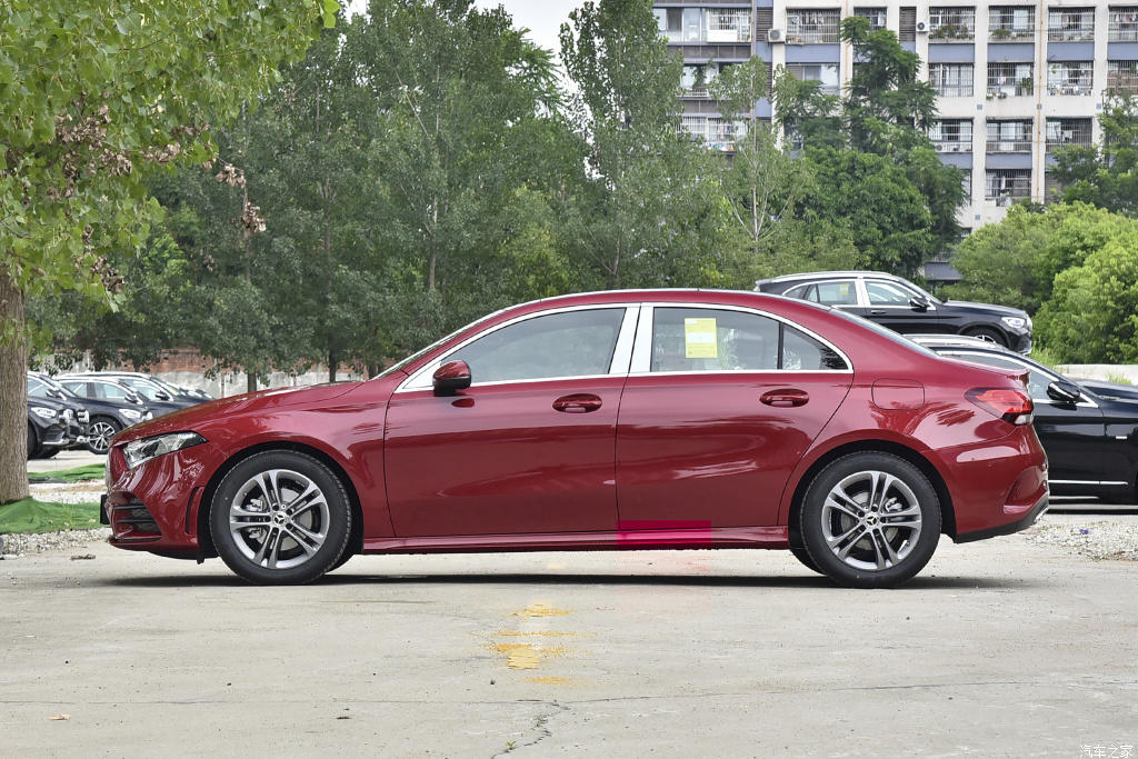 预算20w入手奔驰a级,同样预算选揽运还是揽胜