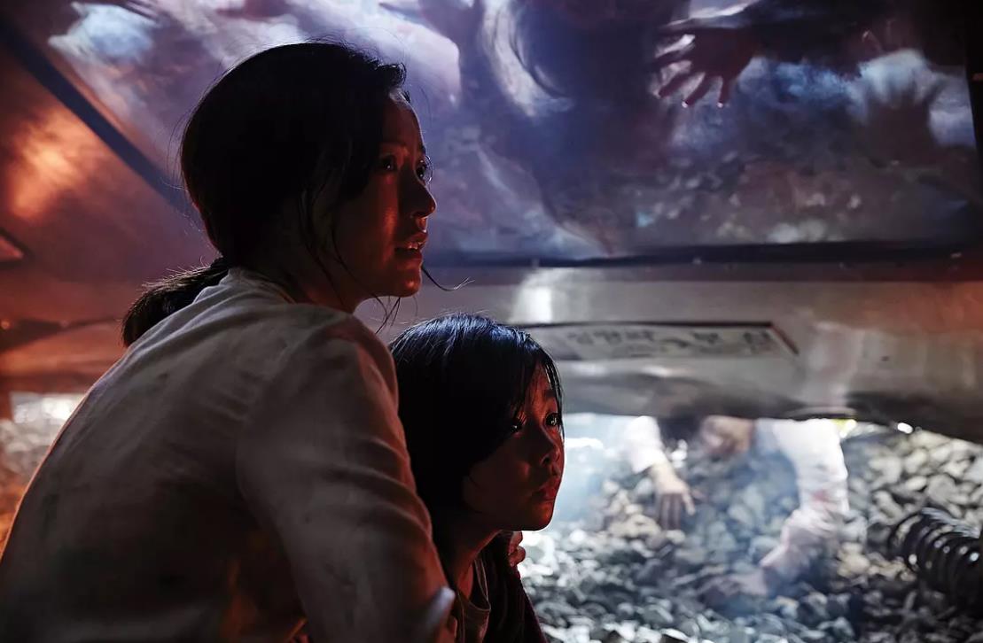 韩国丧尸电影赏析：《釜山行》原本有个更悲惨的结局