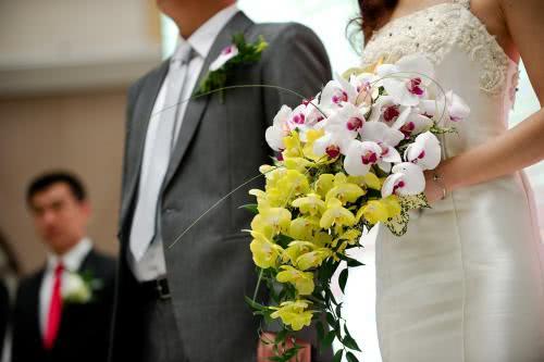 嫁给穷老公是怎么样的体验,嫁给什么样的穷男人会幸福