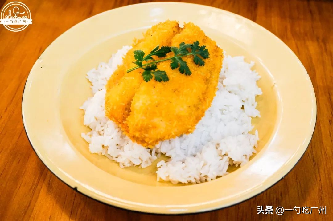 神经病啊！在泰国卖100的绿奶茶这只卖18？真相竟是老板有租收..