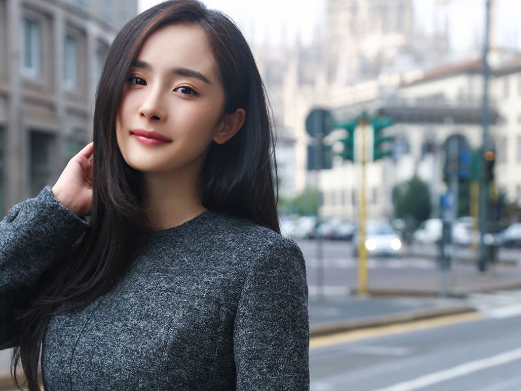 杨幂现在有多少片酬,杨幂的真实身价多少亿