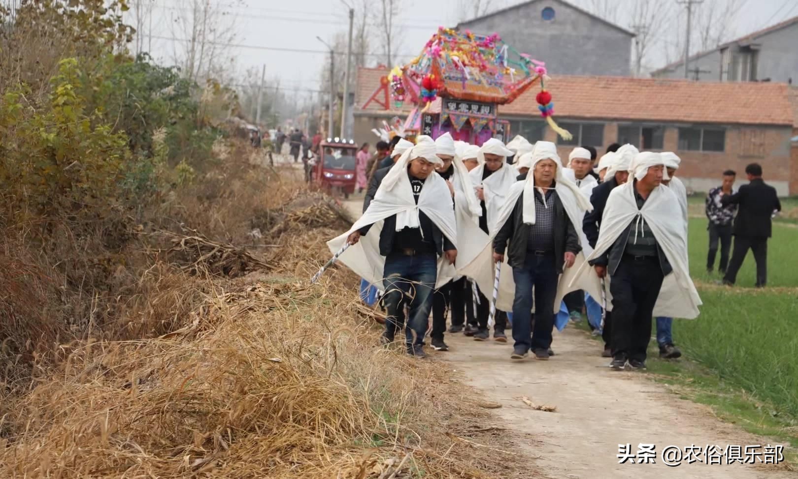 农村出殡有什么讲究和习俗,农村出殡规矩很多