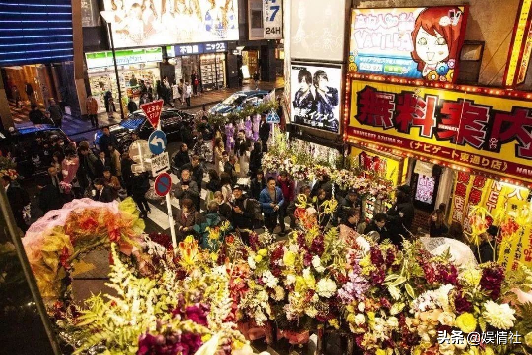 日本第一陪酒女引退!滴酒不沾却日赚1个亿,首相都被她征服