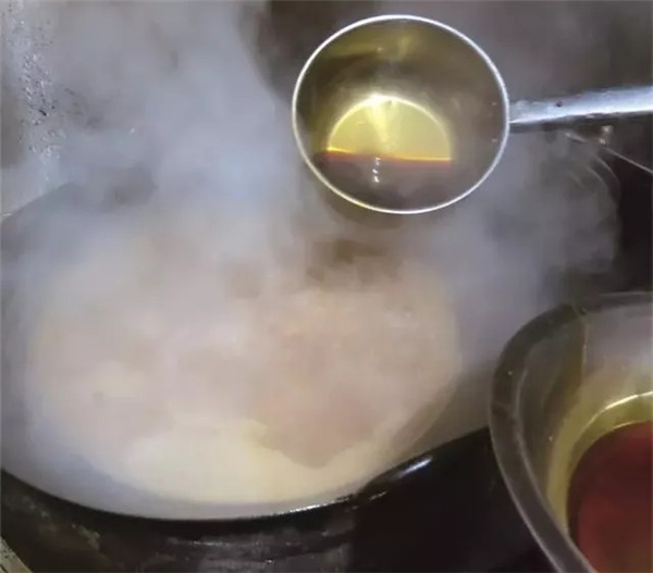 川味美蛙鱼头推荐,川菜香锅美蛙图片