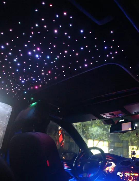 福克斯什么时候换回4缸发动机,经典福克斯移植发2.3t发动机