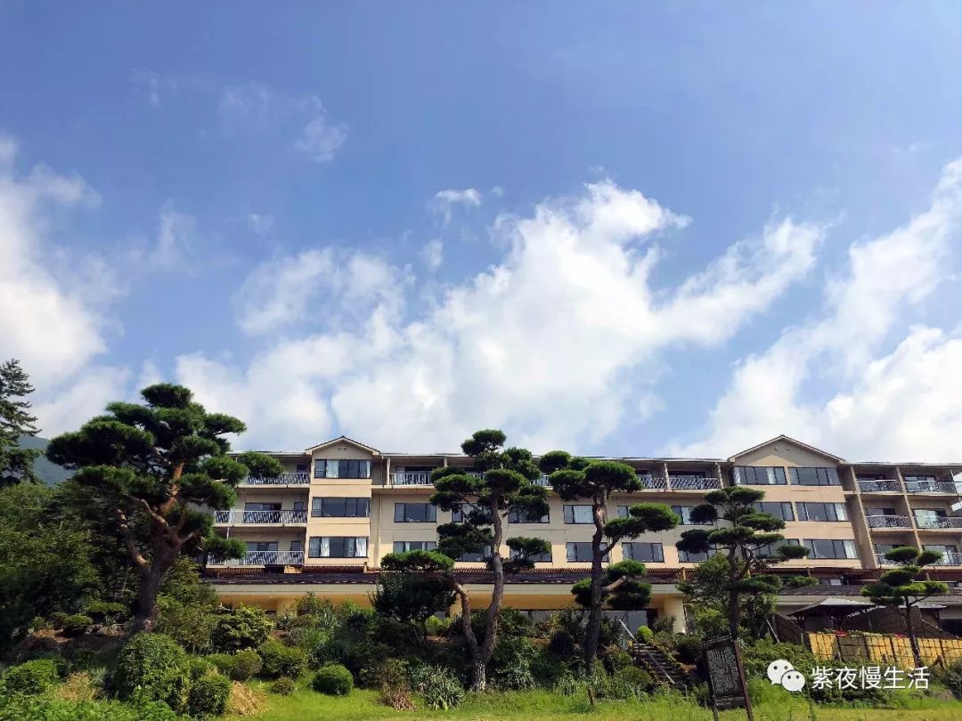 未见富士,幸运依在-秀峰阁湖月