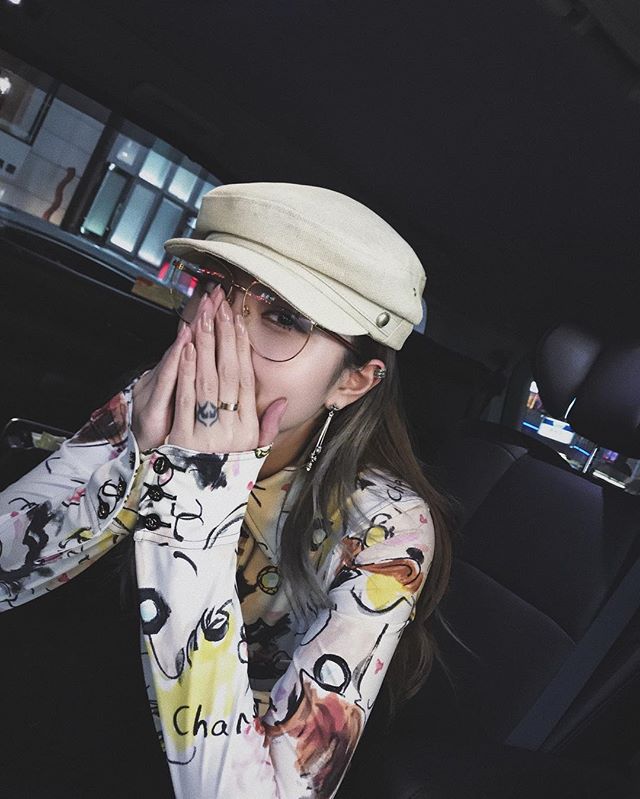 跟周扬青这样穿，打造甜酷女人味，难怪收服天王罗志祥，独得专宠