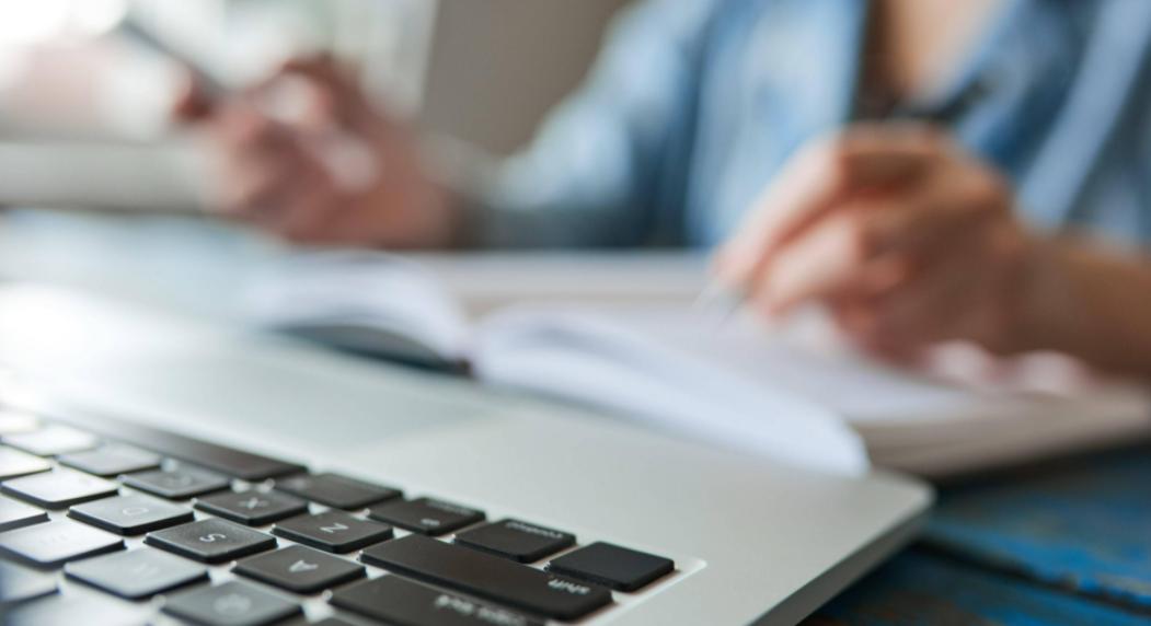 自媒体新手第一个月能赚多少钱,自媒体小白新手怎么入行赚钱