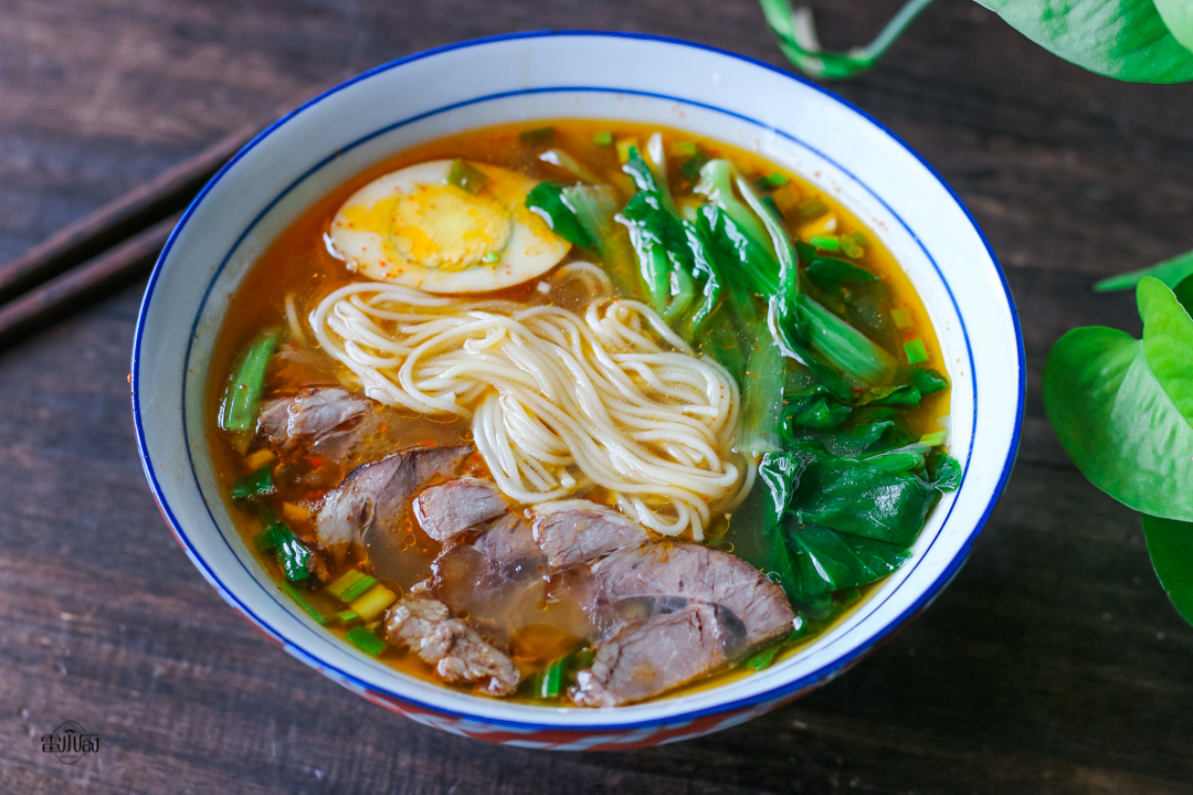 摆摊卖什么食物最吸引人,摆摊卖什么又赚钱成本又低又简便