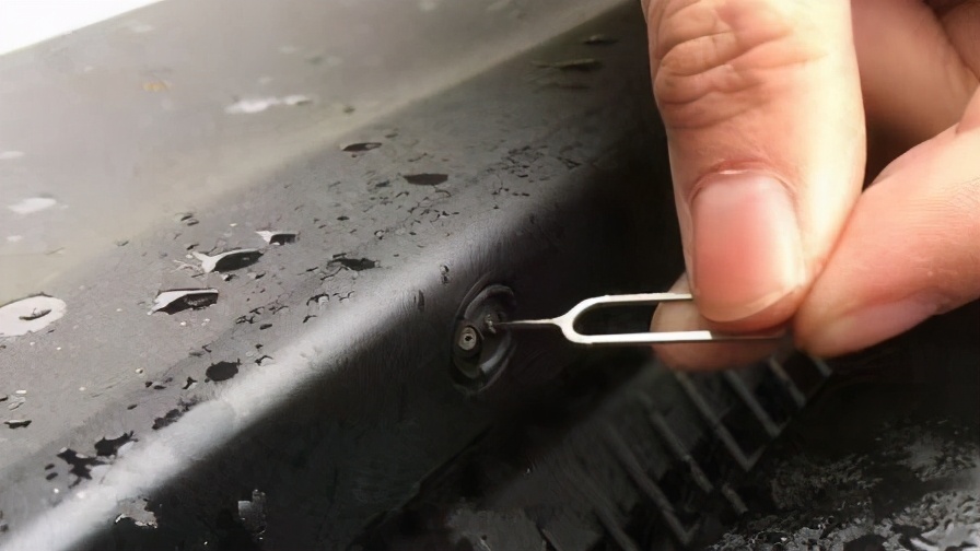 雨刷不喷玻璃水怎么修,新桑塔纳雨刷不喷水