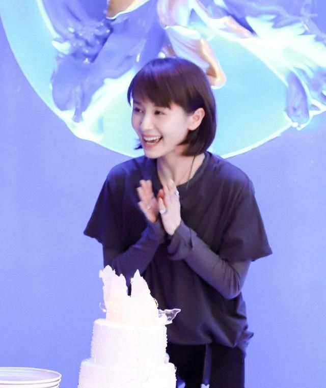 王子文长发好看还是短发好看,王子文了不起的儿科医生短发