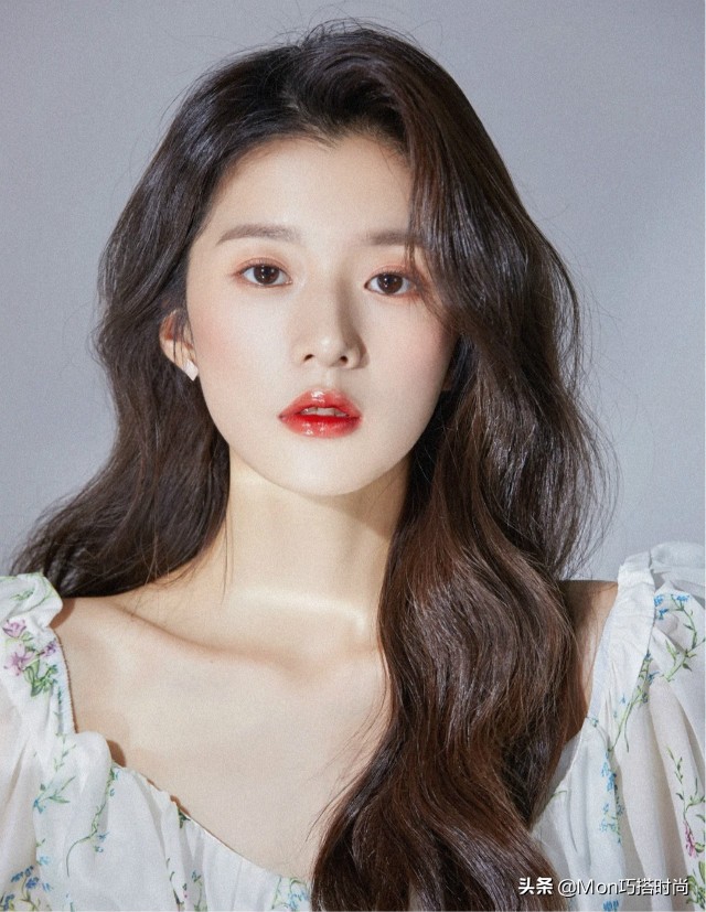 为什么一卷发就显老,为什么你烫的头发显老气