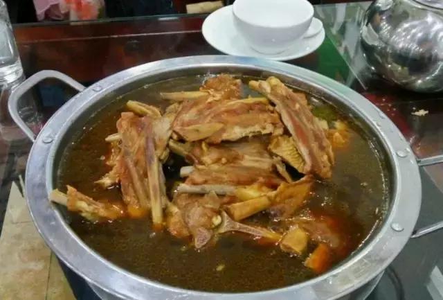 没想到北京地铁4号线这几站地能有30家好吃的,够你吃一年