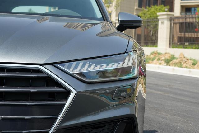 奥迪a7翠绿,上一代奥迪a7街拍