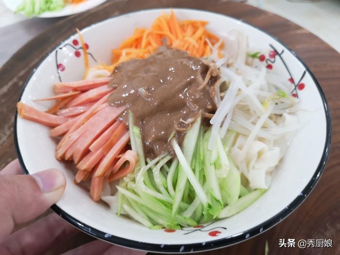 宅在家里饿不着，教你7种懒人面条做法，简单又好吃，一周不重样