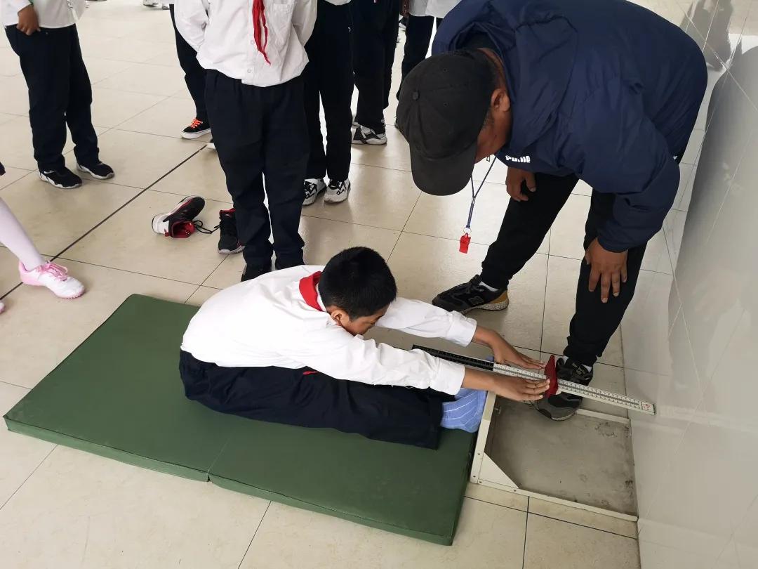 综合督导促发展砥砺奋进谱新篇——无锡市新吴区江溪小学