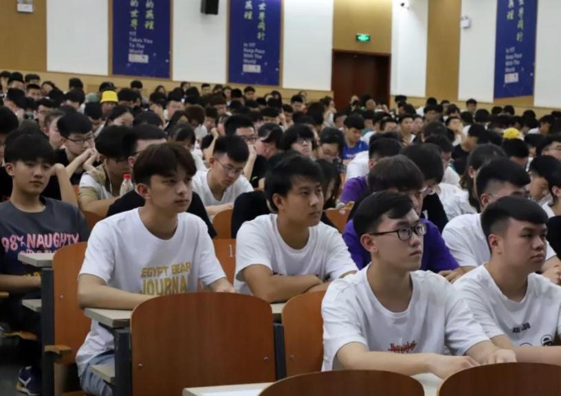 这所高校不是211，但“计算机”实力远超985，被称“IT人才摇篮”