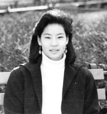 外国明星评价刘玉玲,刘玉玲被嘲讽像狗