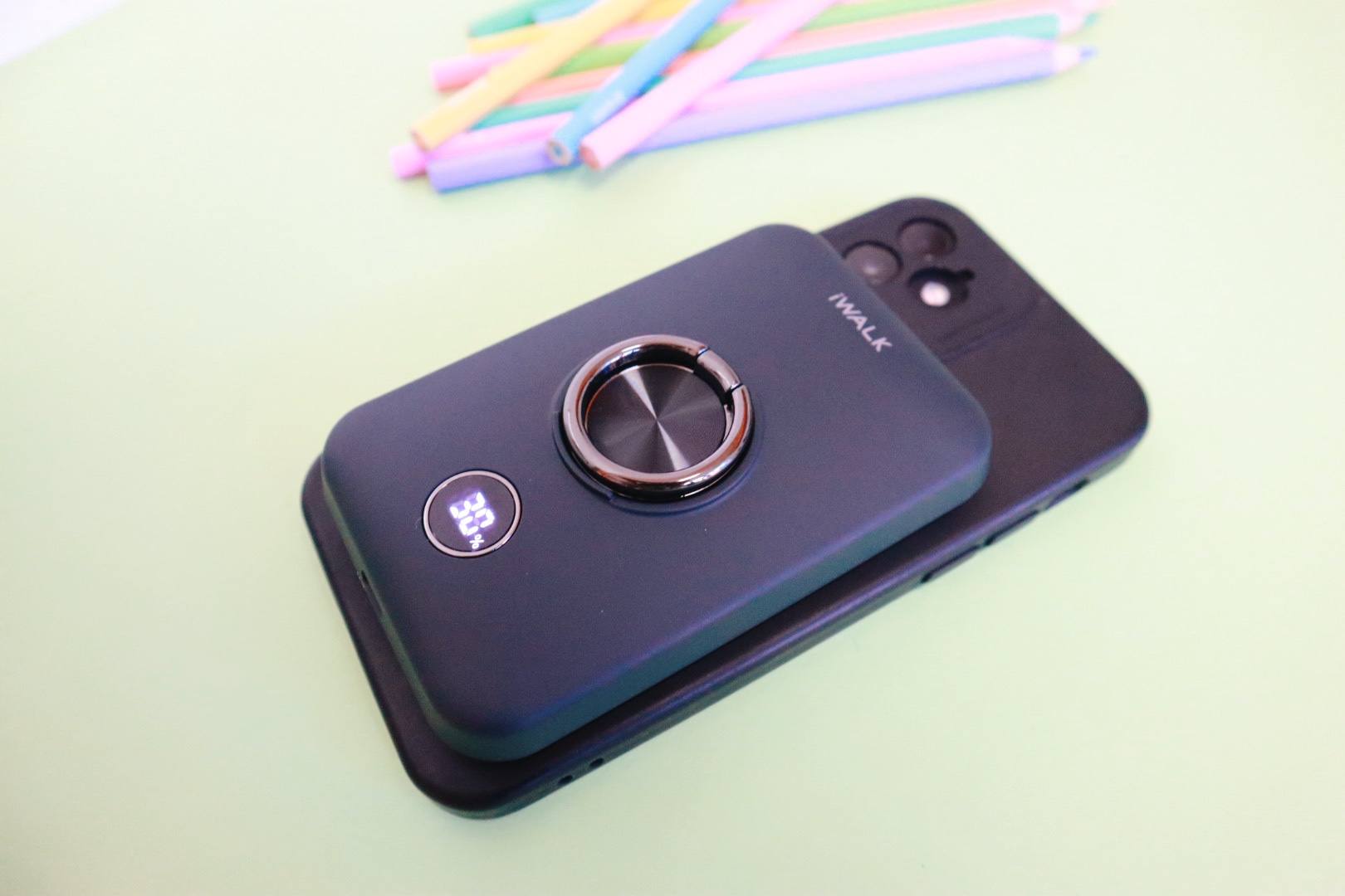 iwalk口袋无线充电宝评测,iwalk充电宝磁吸充电测试