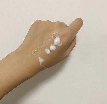 油皮用大牌护肤品测评,油皮用了油腻的护肤品会怎么样