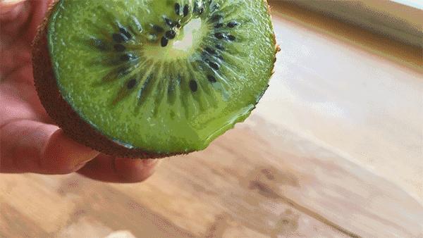 养肝日常可常吃这几种水果,养肝的人建议少吃这2种水果