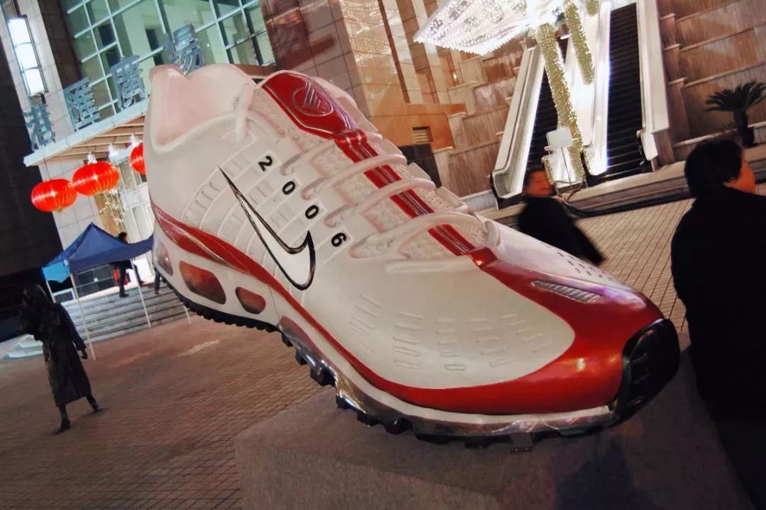 「阿拉看环境」市长说:户外广告是上海的“脸”