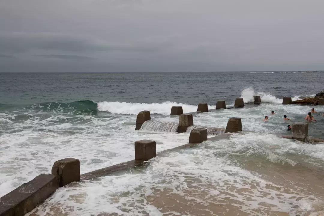 拉丝、雾化、光滑还是倒影,如何拍摄不同的水流效果?