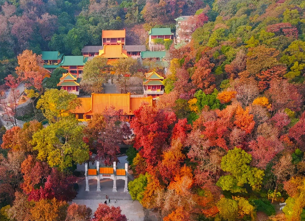 江门圭峰山温泉,江门市圭峰山温泉度假村