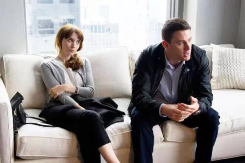 老婆唠叨时我应该如何应对,当你的老婆开始抱怨你